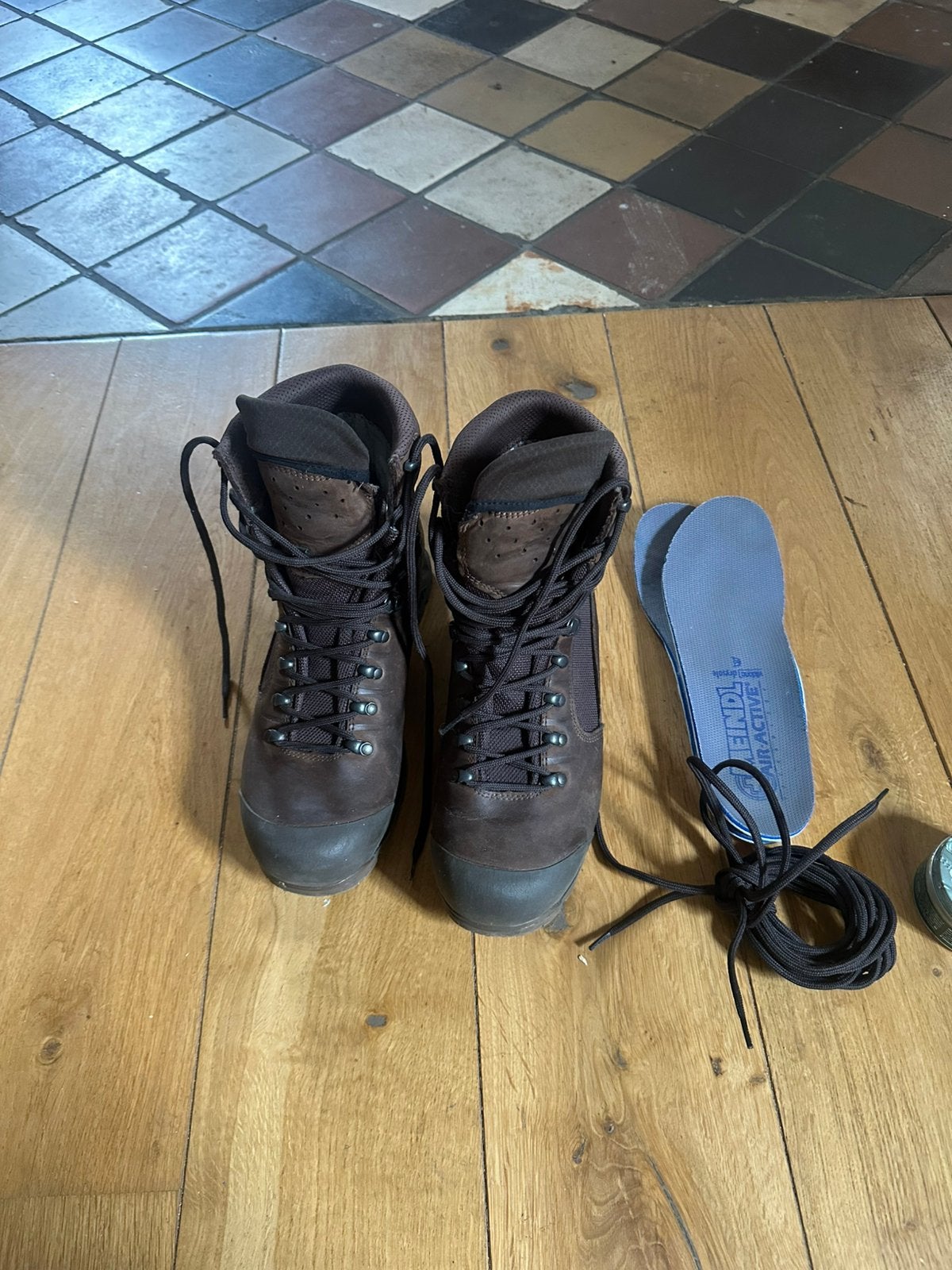 Meindl kampfschuh leicht GTX kisten 42,5, Bruin, Ophalen of Verzenden, Zo goed als nieuw, Wandelschoenen of Bergschoenen