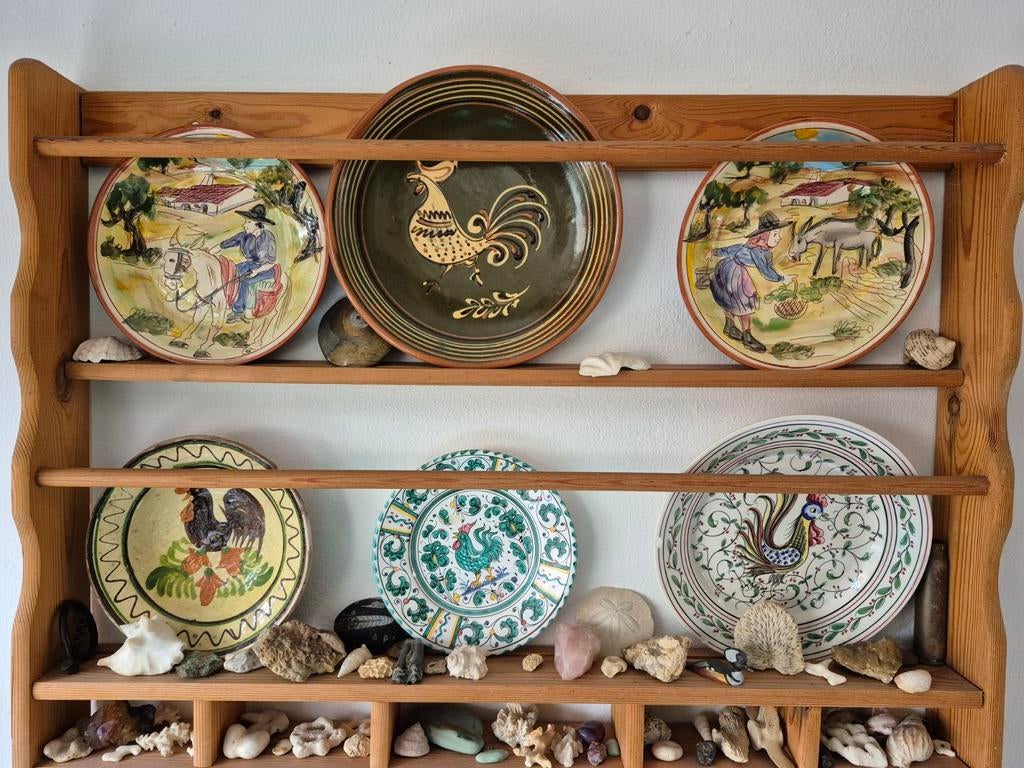 Diverse decoratieve borden: hanen en Portugees, Ophalen