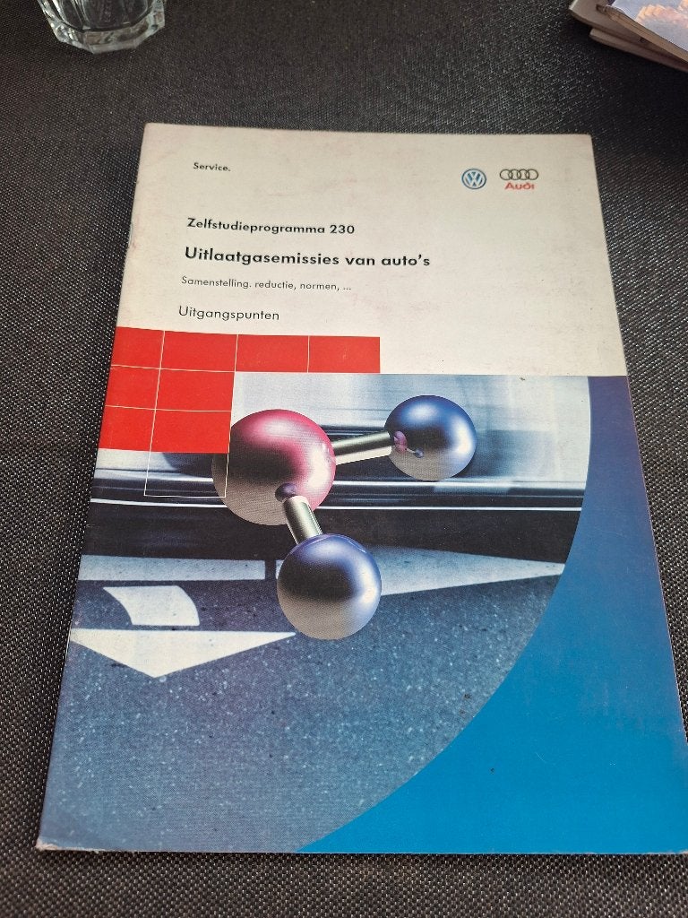 Service training audi volkswagen uitlaatgasemissies van auto, Ophalen of Verzenden