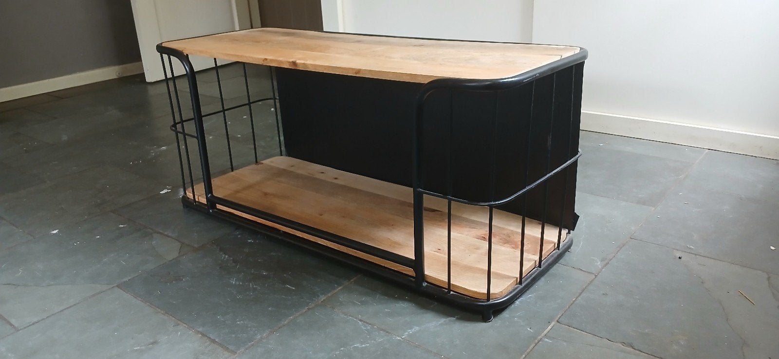 TV meubel mangohout met zwart staal - 100x40x45 cm, Huis en Inrichting, 100 tot 150 cm, Zo goed als nieuw, Minder dan 100 cm, 25 tot 50 cm