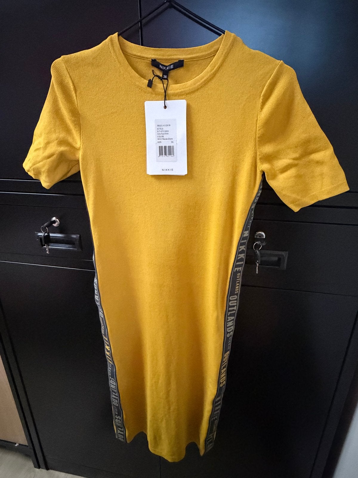Nikkie Jolie Knit Dress - Nieuw met kaartjes, Kleding | Dames, Geel, Nieuw, Ophalen of Verzenden, Maat 36 (S)