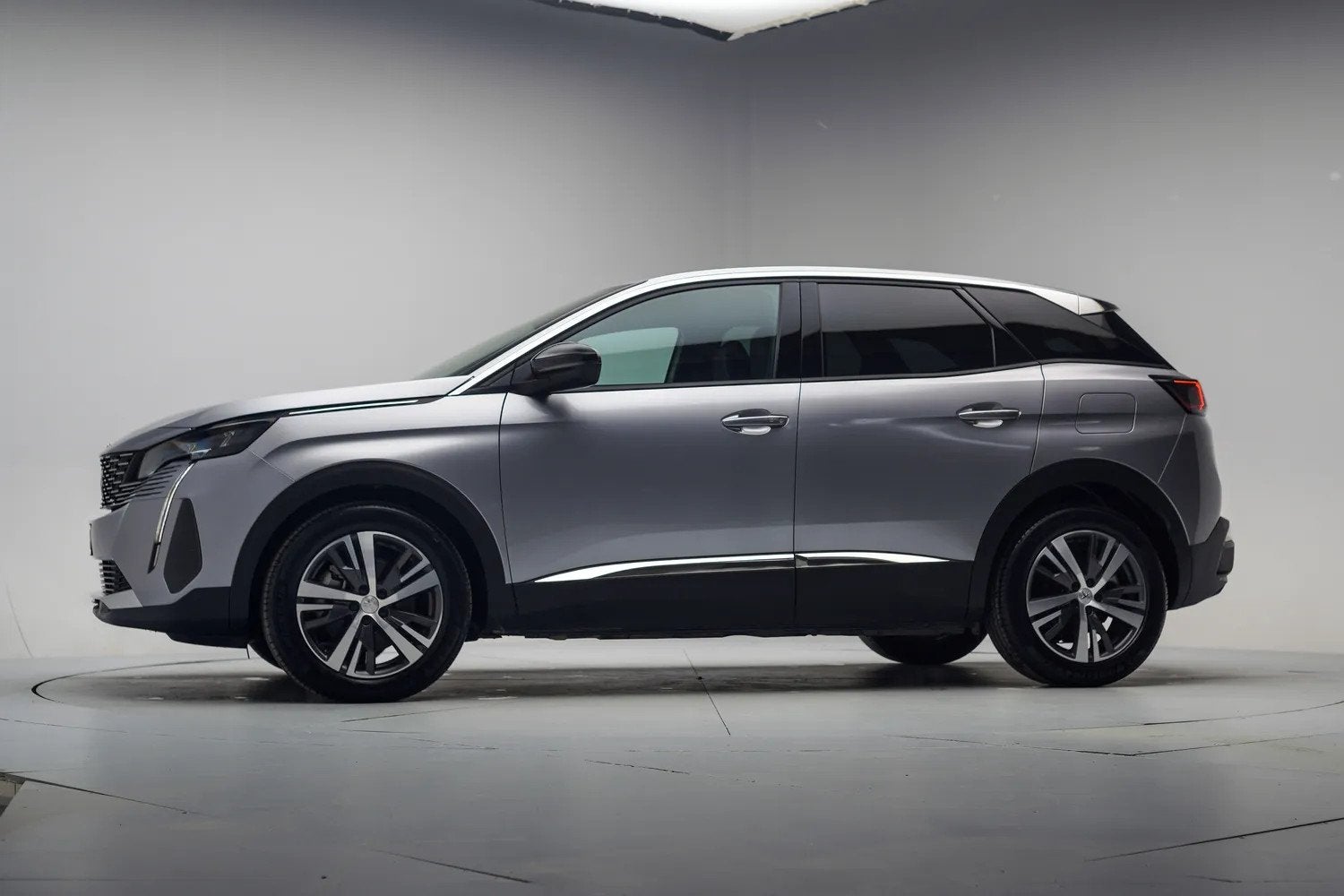 Peugeot 3008 1.6 Hybrid 225 Active Business [ Navi Apple/And, 150 pk, Parkeersensor, Plug-in hybride, Bedrijf