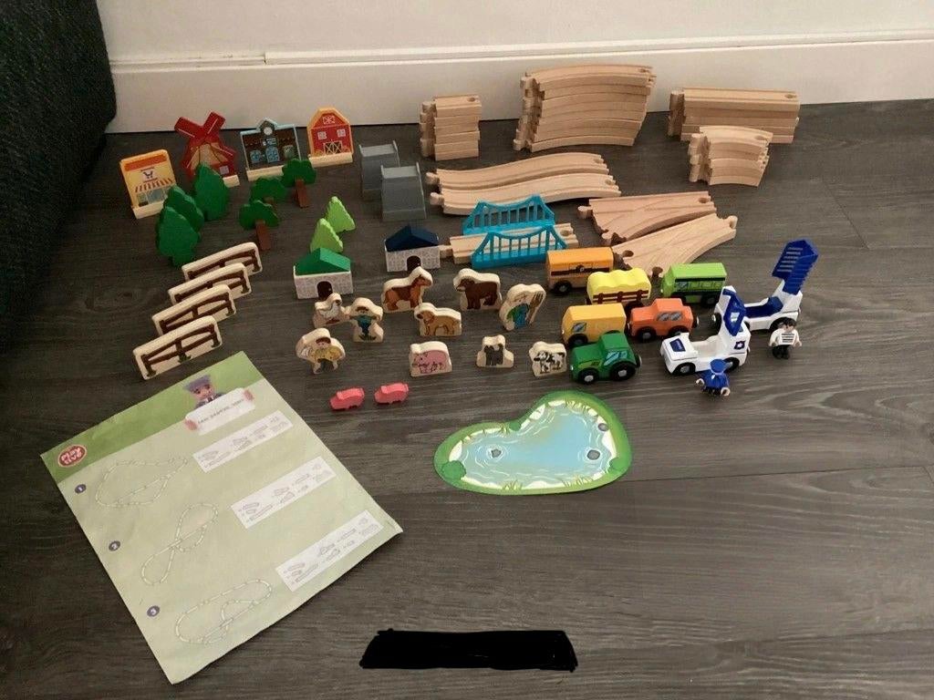 Houten trein boerderij set met accessoires, Kinderen en Baby's, Speelgoed | Overig, Ophalen, Gebruikt, Jongen of Meisje