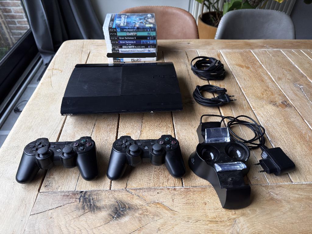Sony Playstion 3 Super Slim 500GB - 2 Controllers & Games, Spelcomputers en Games, Spelcomputers | Sony PlayStation 3, Gebruikt