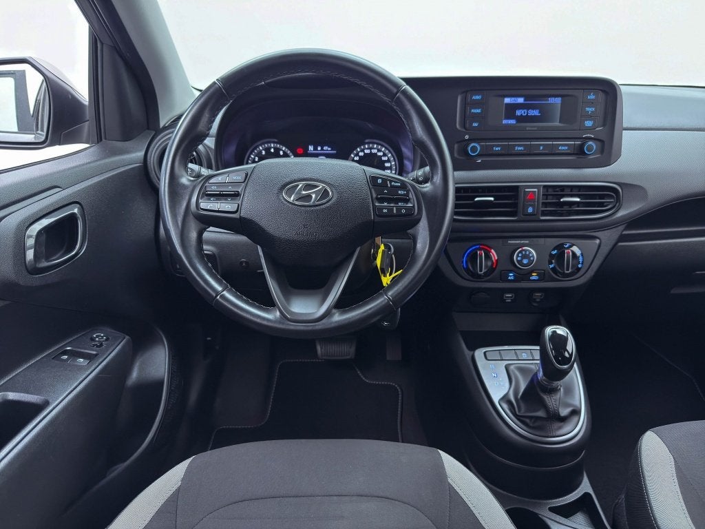 Hyundai i10 1.2 automaat | 15" LMV | Airco | Parkeersensoren, Stof, Gebruikt, 4 stoelen, Bedrijf