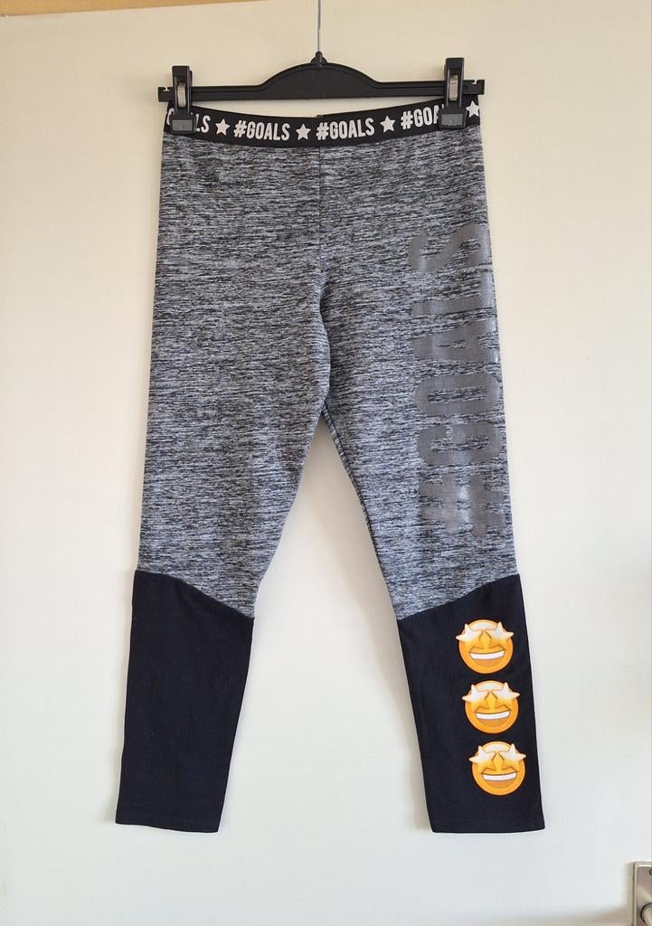 Legging (sportlegging/gymlegging) Emoji maat 140-146, Meisje, Sport- of Zwemkleding, Ophalen of Verzenden, Zo goed als nieuw