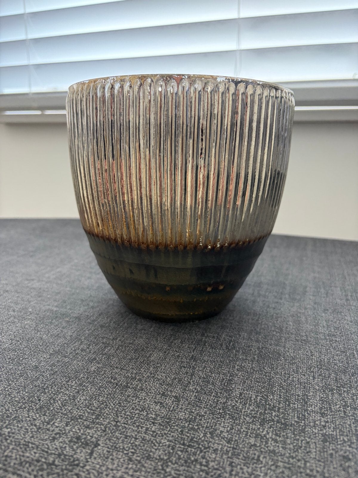 Zara Home plantenpot - Stijlvol en zo goed als nieuw, Tuin en Terras, Ophalen, Overige materialen, Rond, Binnen