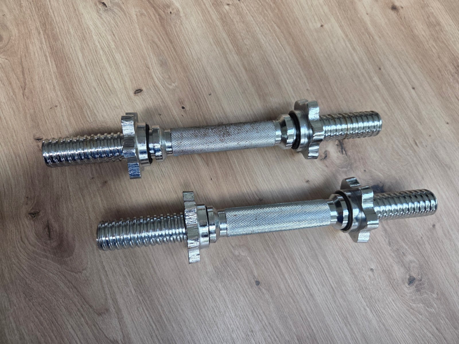 Halterstang/dumbbelstang, 30 mm, 36 cm lang, schroefsluiting, Sport en Fitness, Ophalen of Verzenden, Gebruikt, Dumbbell