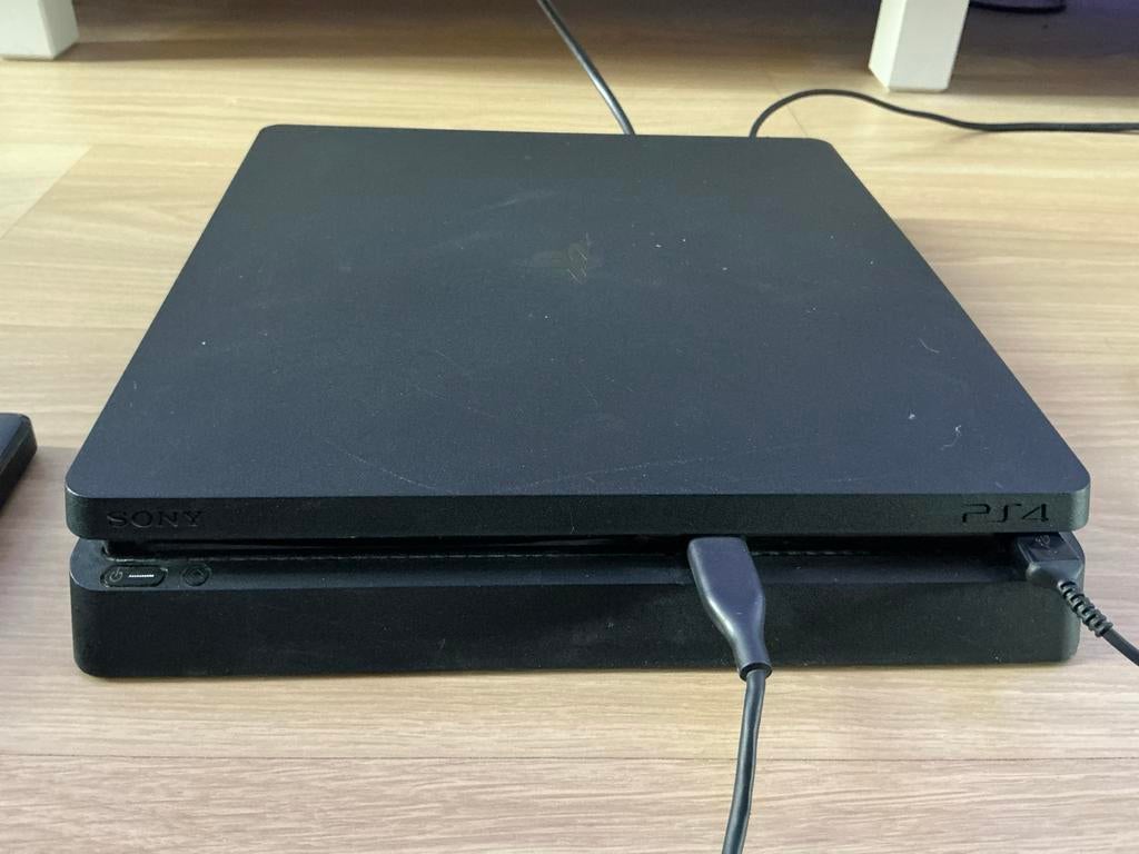 PlayStation 4 Slim met controller en externe harde schijf, Ophalen, Met 1 controller, Slim, Met harde schijf