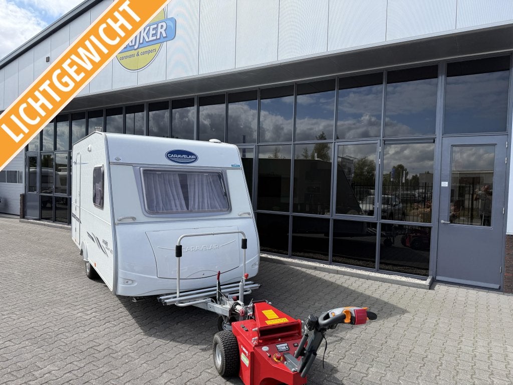 Caravelair Antares Ambiance 400 Bed + Zit + WC 785 KG leeg, Bedrijf, Treinzit, 750 - 1000 kg, 4 tot 5 meter