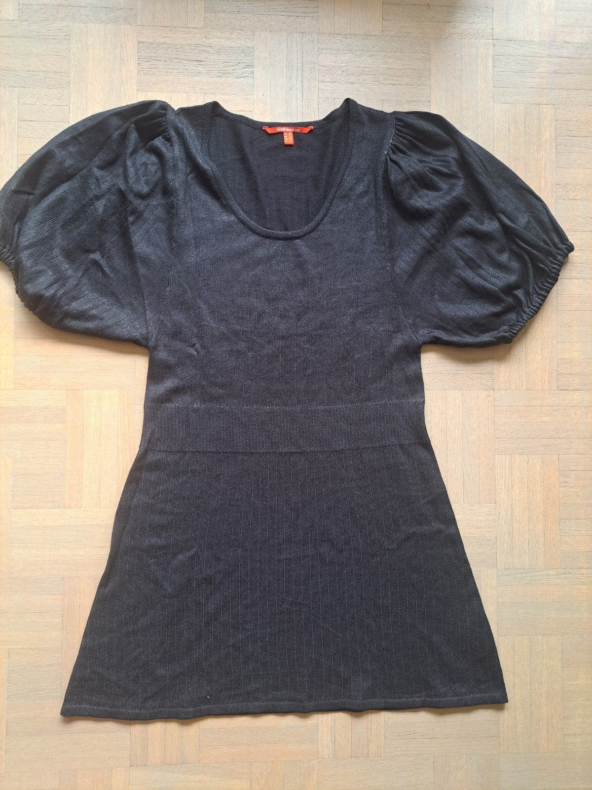 Nieuw !! zwarte jurk pofmouw NTS maat 38 / M, Kleding | Dames, Maat 38/40 (M), Not the same, Zwart, Nieuw