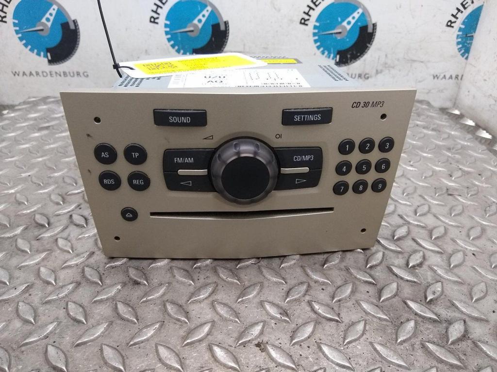 OPEL CORSA 1.4-16V Enjoy RADIO 2008, Ophalen of Verzenden, Gebruikt, Stiba lid