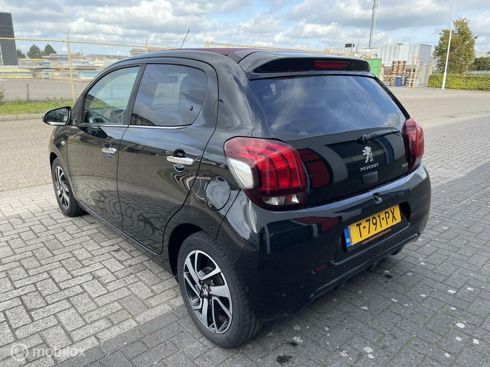 Peugeot 108 1.2 VTi Allure Top | 12-2014 | Navi | Lmv | Came, Euro 5, Gebruikt, Zwart, 1199 cc