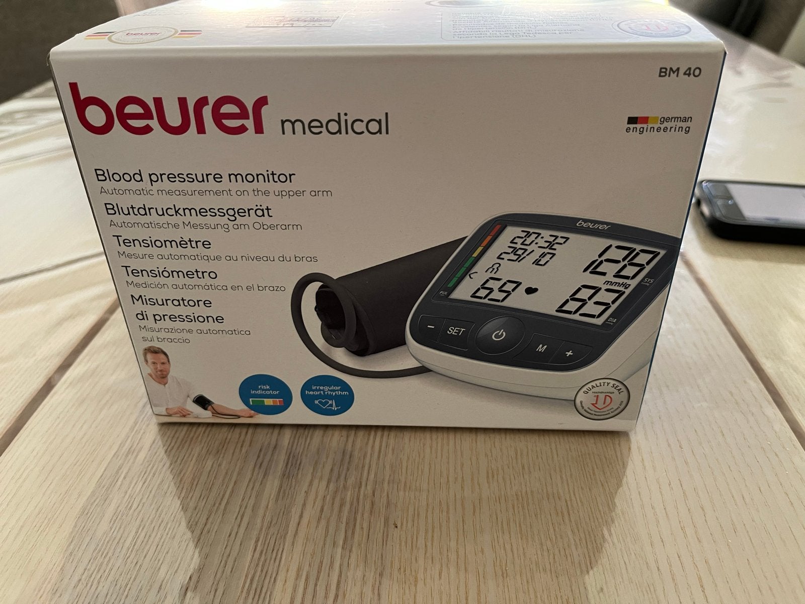 Beurer BM 40 Bovenarm Bloeddrukmeter - Nieuw in doos, Ophalen of Verzenden, Nieuw, Overige typen