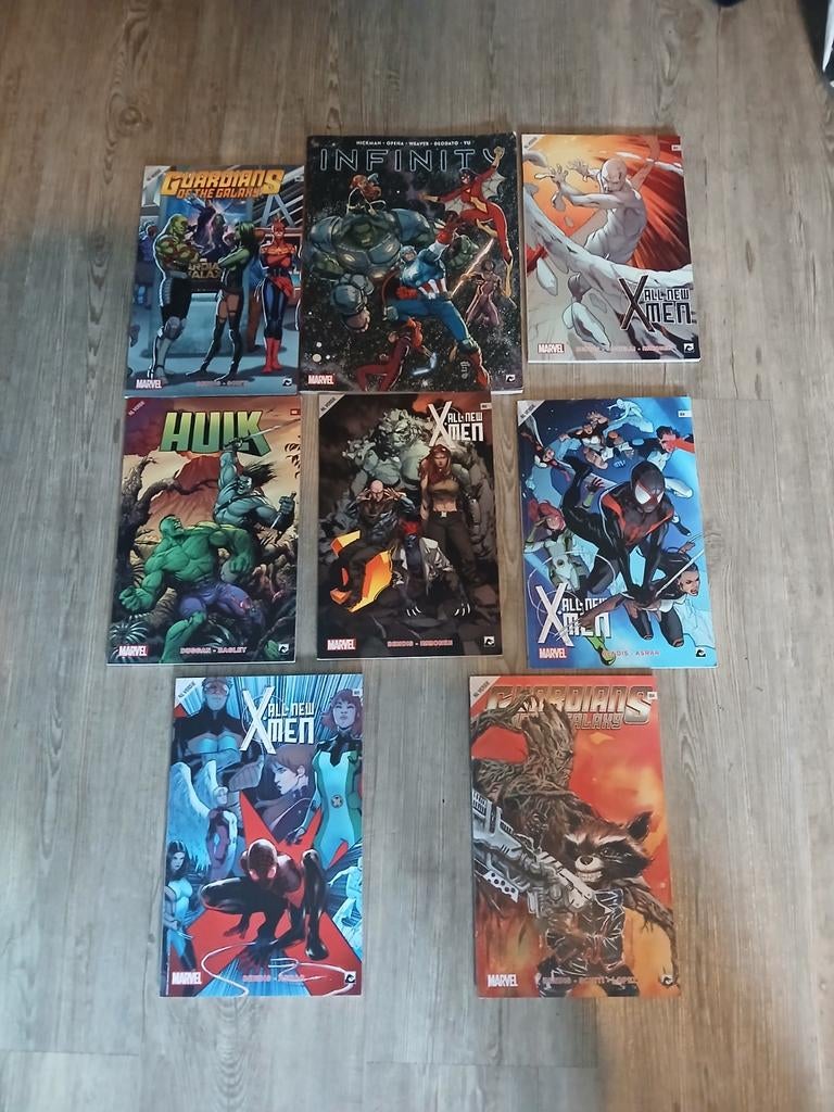 Marvel boeken, Meerdere comics, Ophalen of Verzenden, Zo goed als nieuw, Amerika