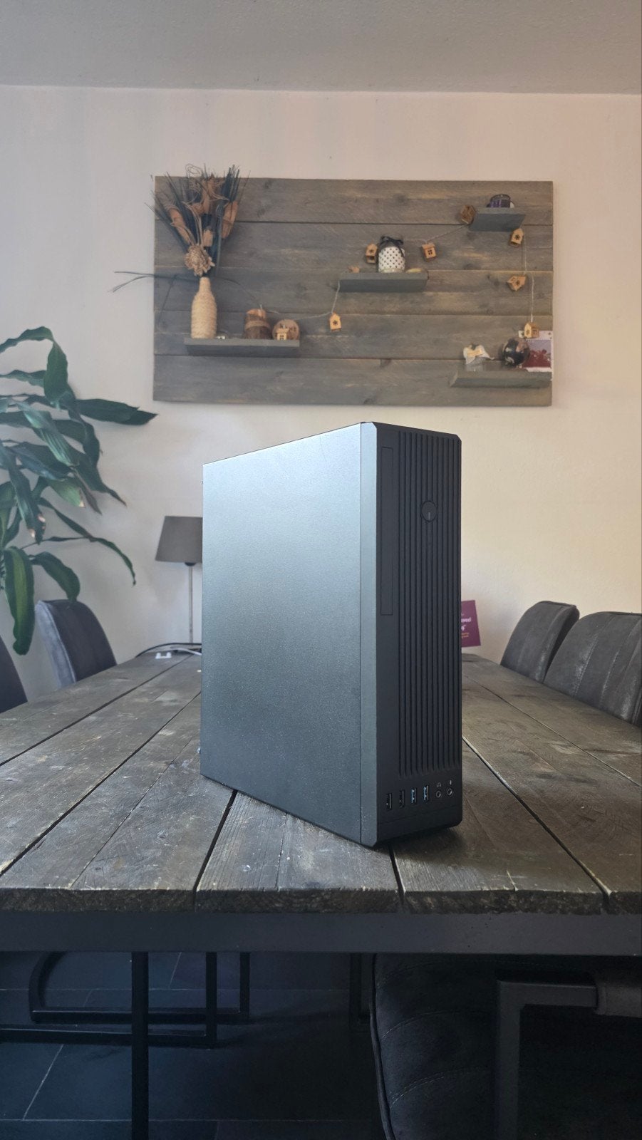 Chieftec BS-10B-300 SFF Behuizing + 300W Voeding, Computers en Software, Ophalen of Verzenden, Zo goed als nieuw