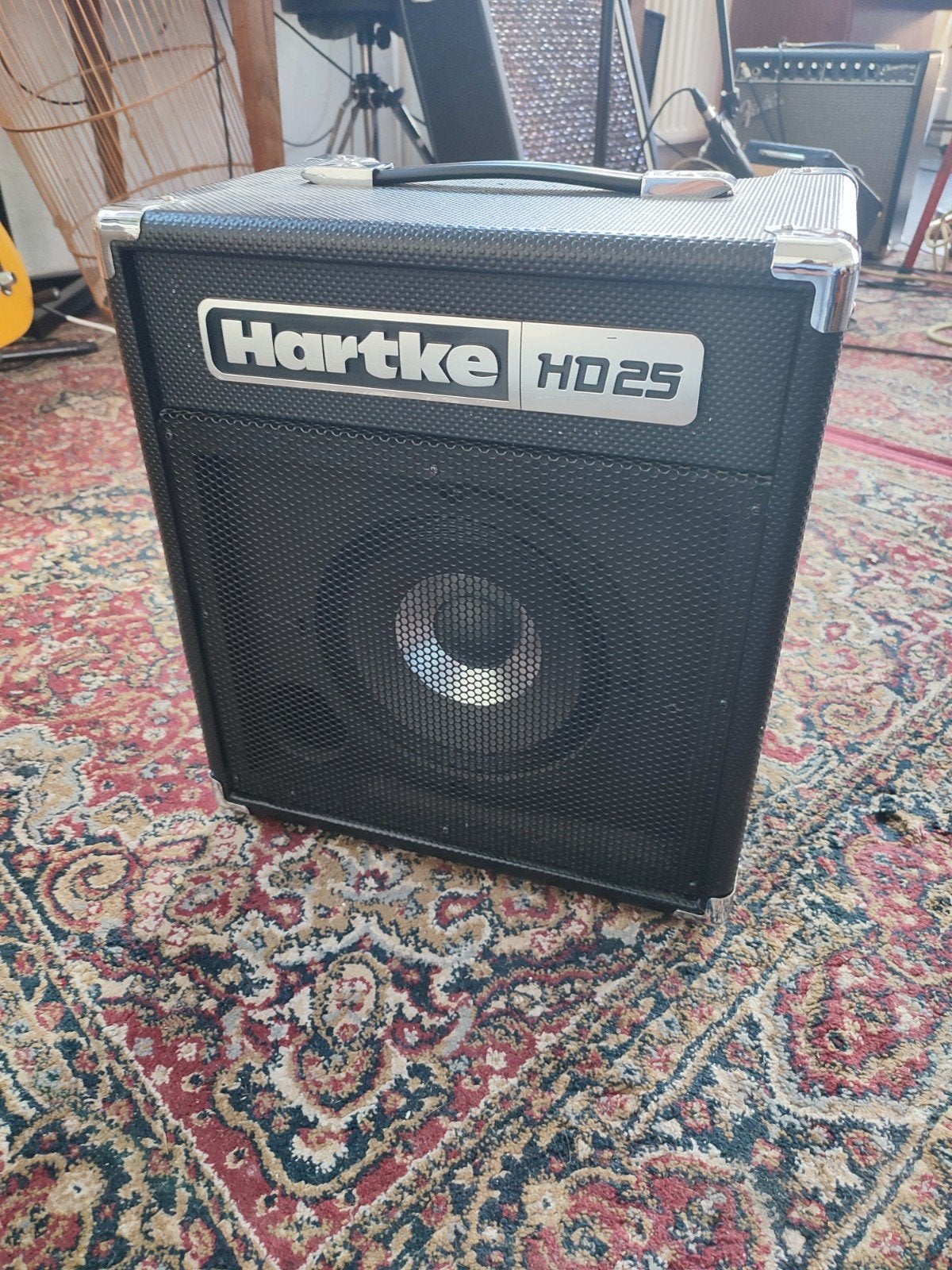 Hartke HD25 Basgitaarversterker - 25 Watt Combo, Ophalen of Verzenden, Zo goed als nieuw, Basgitaar, Minder dan 50 watt