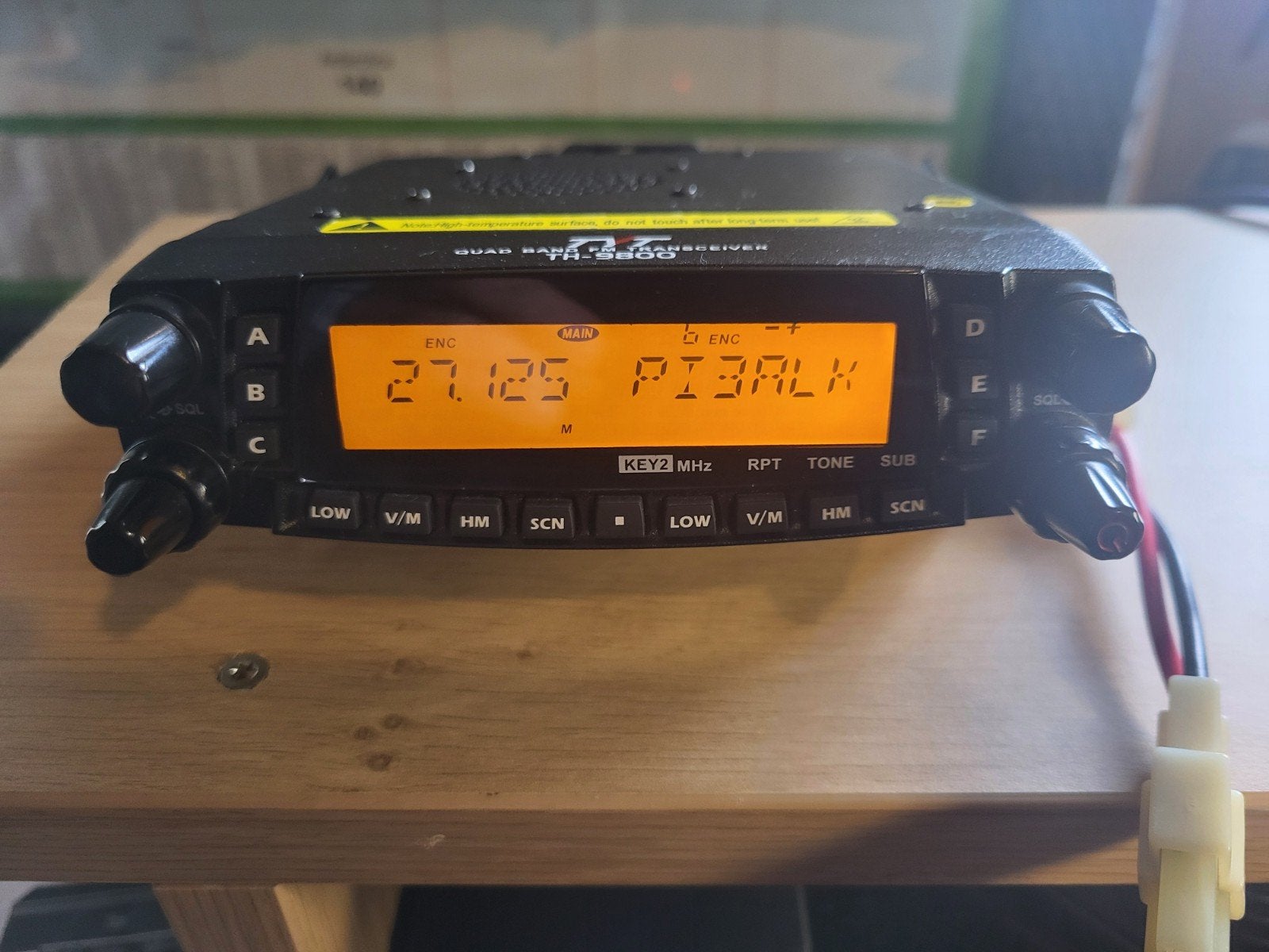 tyt th-9800 4 banden, Telecommunicatie, Ophalen of Verzenden, Zo goed als nieuw, Zender en Ontvanger