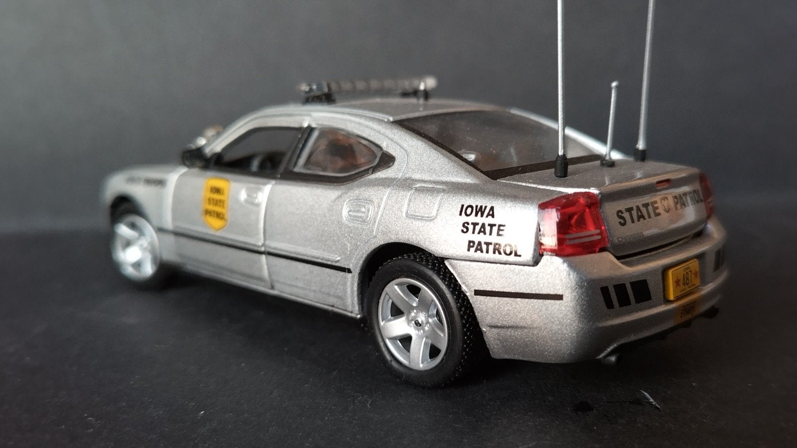 Dodge Charger Iowa State Police 1:43 first Reponse Pol, Overige merken, Auto, Verzenden, Nieuw