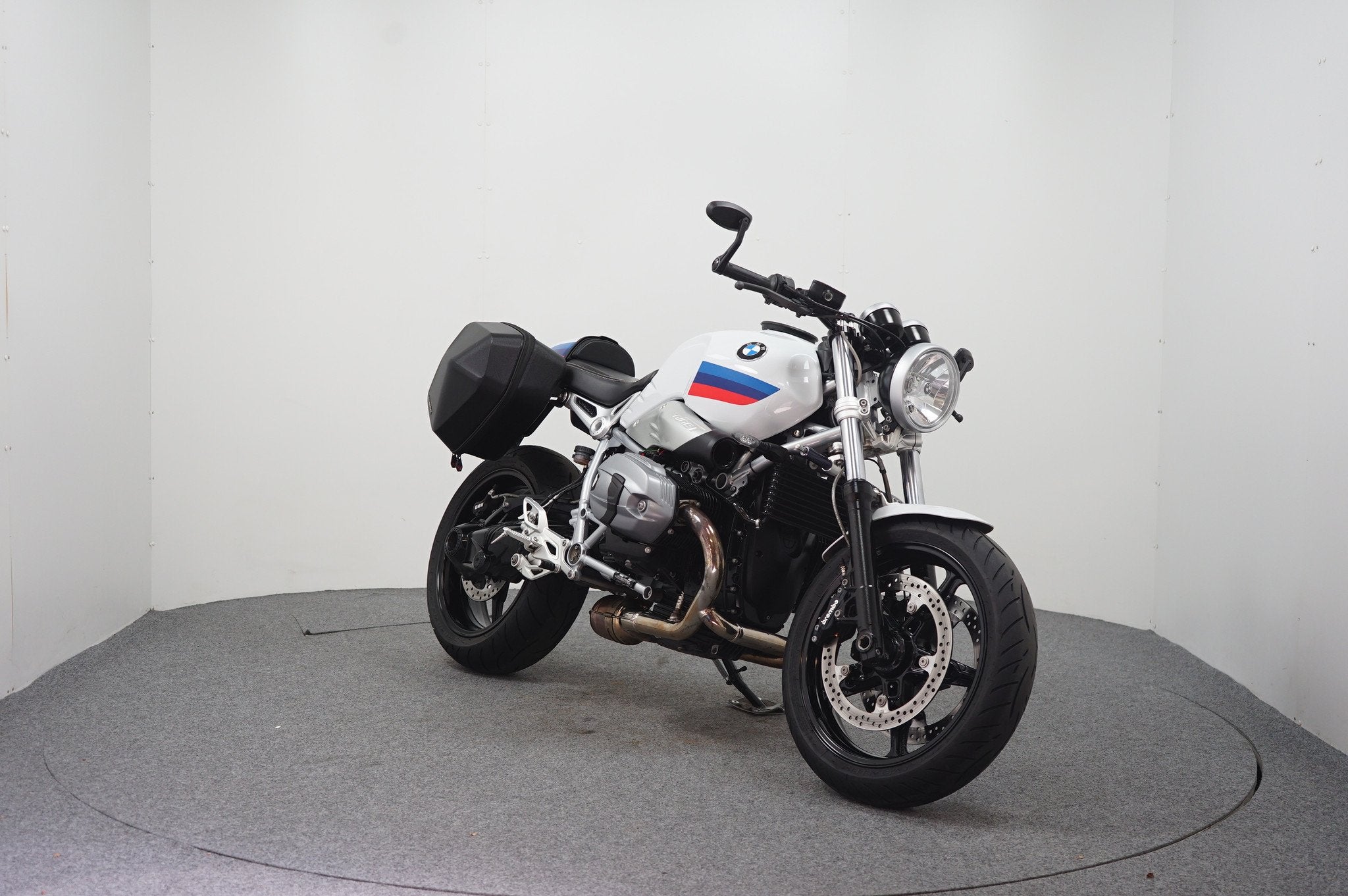 BMW NINE T RACER (bj 2017), Bedrijf, 1170 cc, Meer dan 35 kW, Traction Control