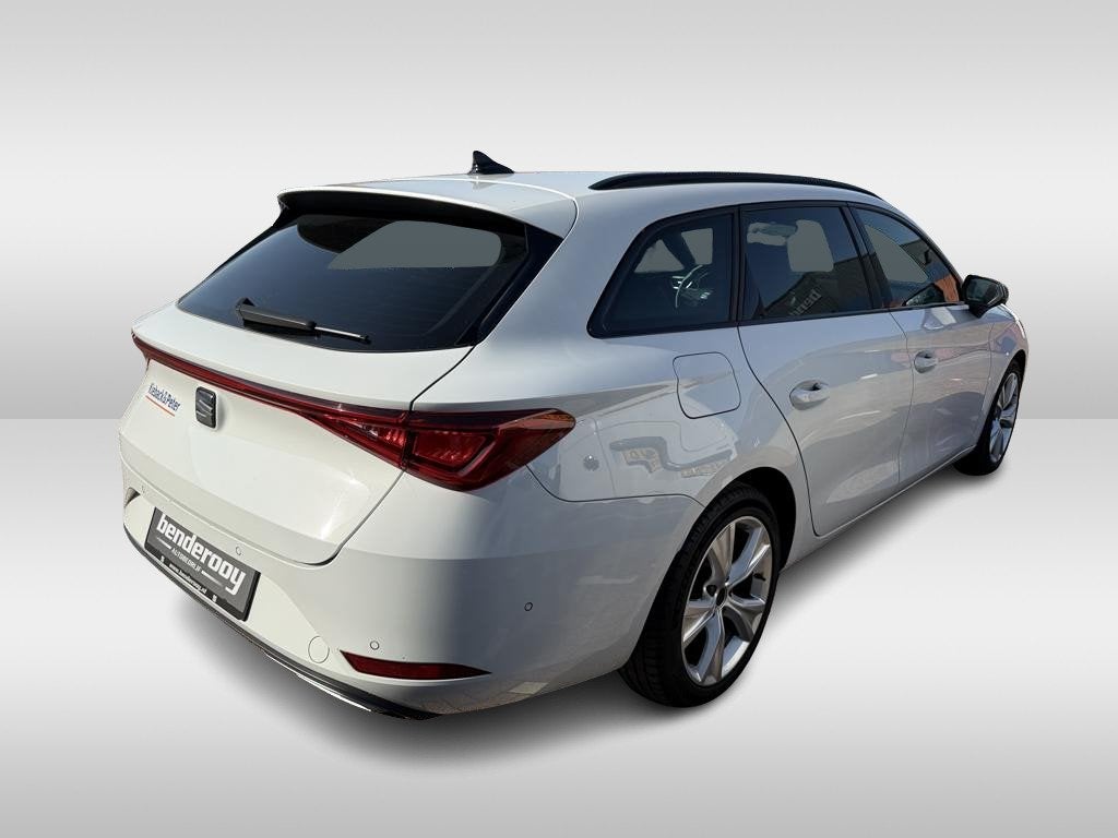 SEAT Leon Sportstourer 1.0 eTSI 110pk DSG FR | Leder, Auto's, Seat, Gebruikt, 1287 kg, Leon, Wit