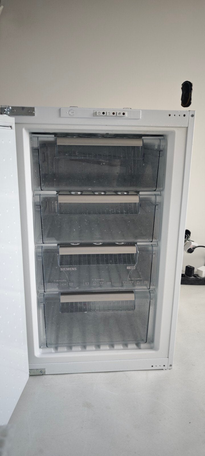 Siemens Inbouw Vriezer 88 cm – 94 Liter – 4 Laden – GI18DA20, Gebruikt, Minder dan 60 cm, Inbouw, Ophalen