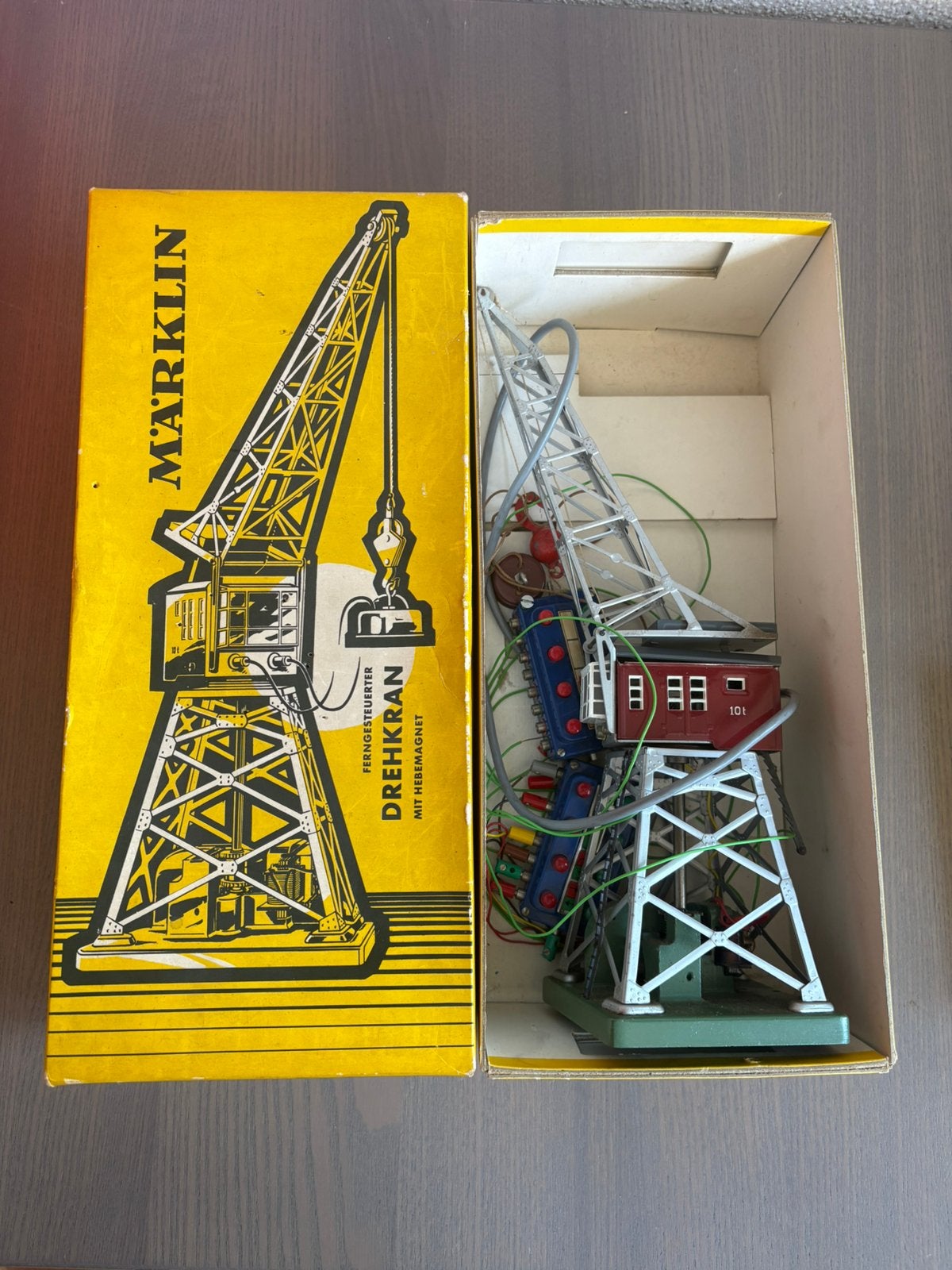 Märklin 7051 H0 Elektrisch bedienbare kraan met magneet, Wisselstroom, Rails, Ophalen of Verzenden, Zo goed als nieuw