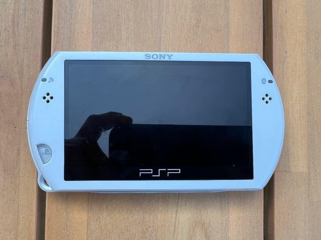 Sony PSP Go Pearl White 16GB + Doos + 8GB M2-kaart, Spelcomputers en Games, Ophalen, Zo goed als nieuw, Wit, PSP Go