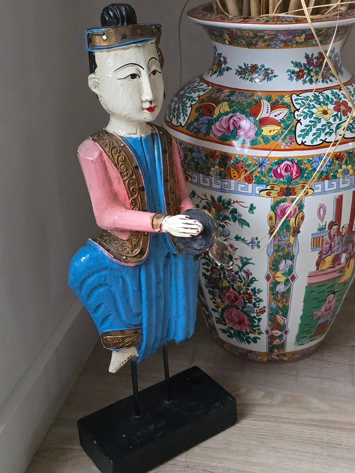 Zeldzaam antiek chinees houten muzikant Beeld €79, Ophalen of Verzenden, Beeld, Geschilderd, Hout