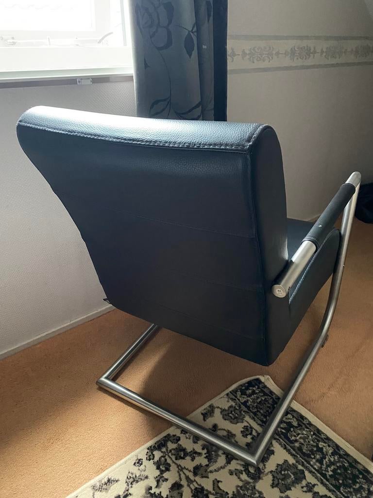 Zeer mooie zwart leren fauteul, Ophalen, Zo goed als nieuw, 50 tot 75 cm, Leer