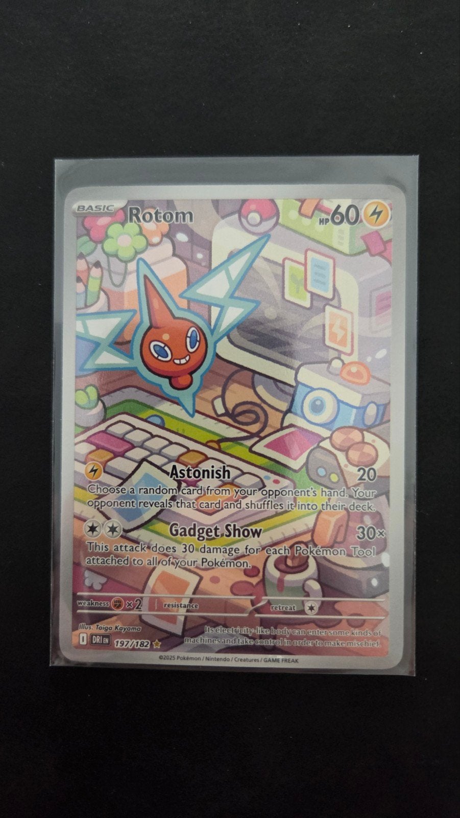 Pokémon Kaart Rotom 197/182 - Nieuwstaat, Ophalen of Verzenden, Nieuw, Losse kaart