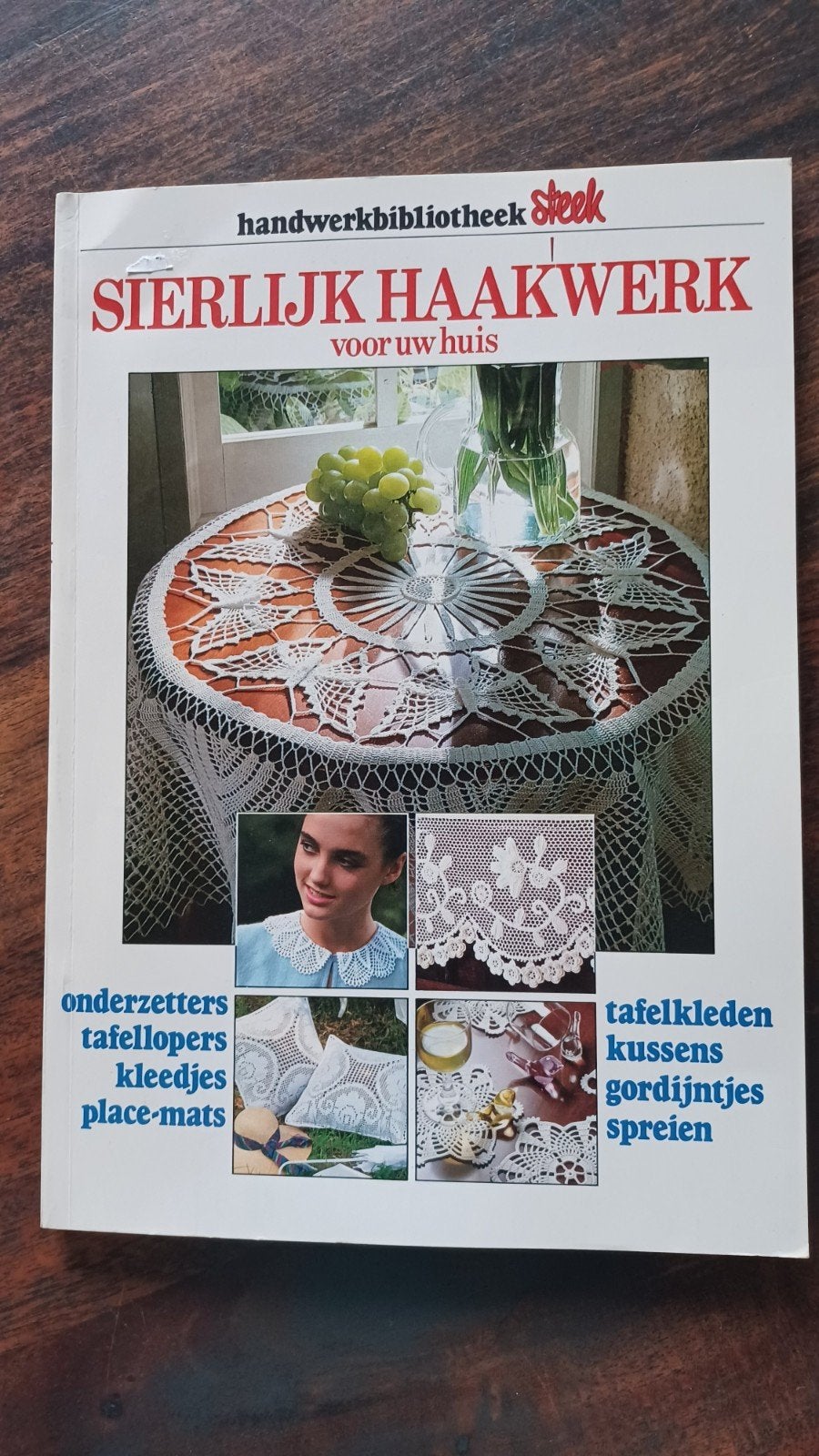 Sierlijk haakwerk voor thuis, haken, Ophalen of Verzenden, Zo goed als nieuw, Haken, Patroon of Boek