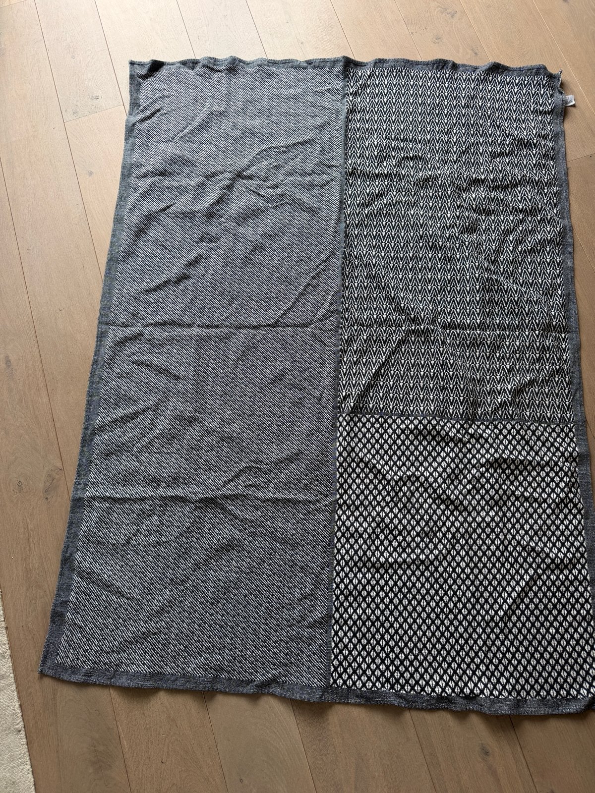 H&M Home Deken 130x170 cm, Huis en Inrichting, Ophalen, Overige merken, Gebruikt, Zwart