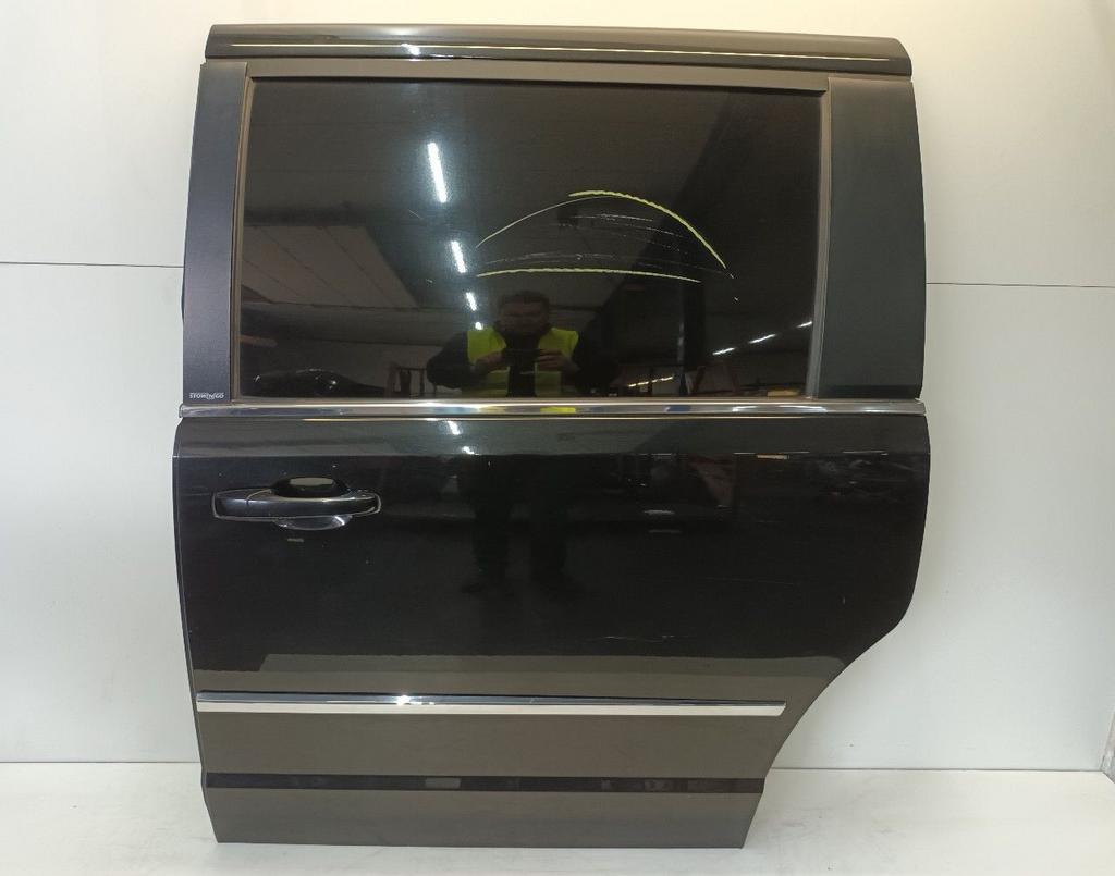 Portier links achter Lancia Voyager, Auto-onderdelen, Onderdelen@venauto.nl, Van der Ven Autorecycling B.V., Gebruikt, Ettenseweg 76, 4706 PB Roosendaal, The Netherlands