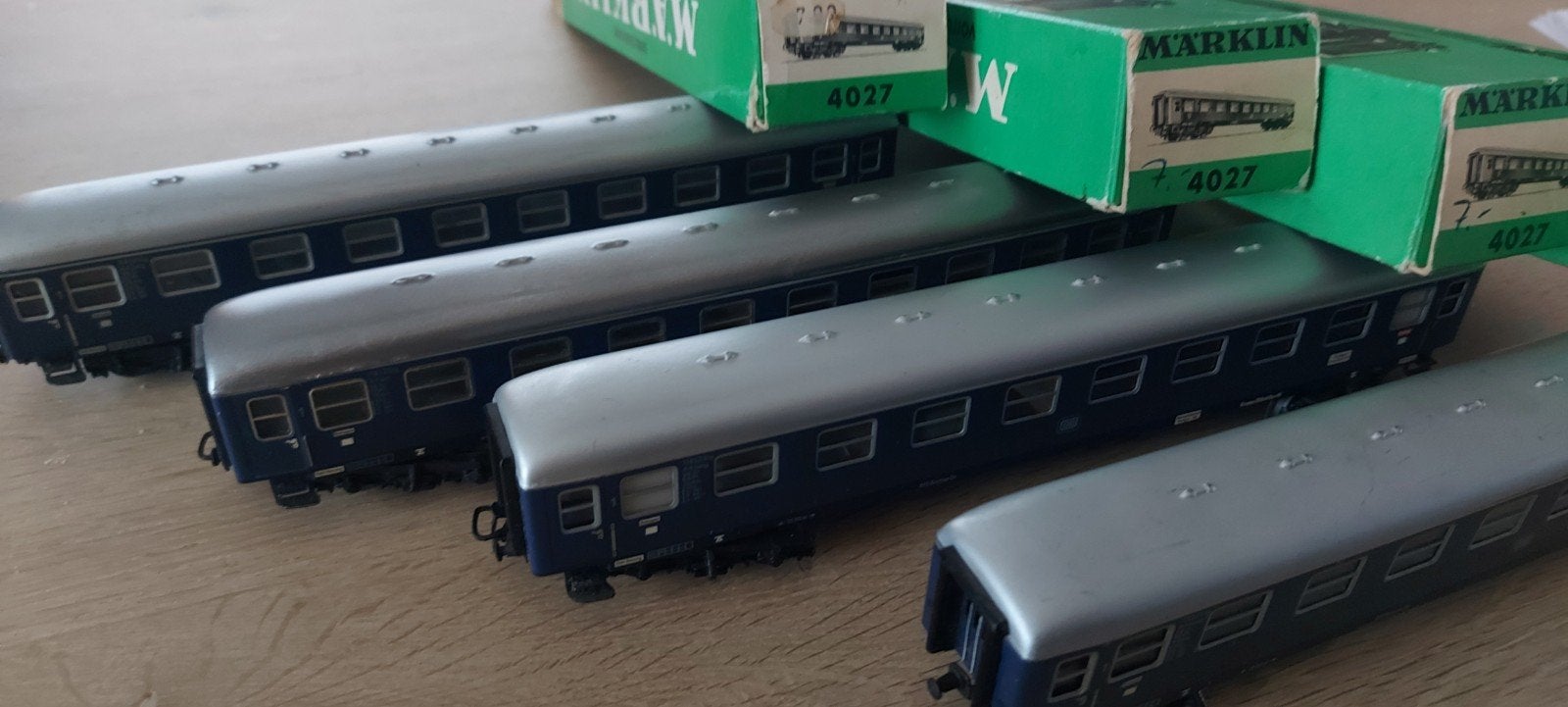4 Märklin DB d-tr rijtuigen van de Deutsche Bahn in een perf, Wisselstroom, Wagon, Ophalen of Verzenden, Zo goed als nieuw