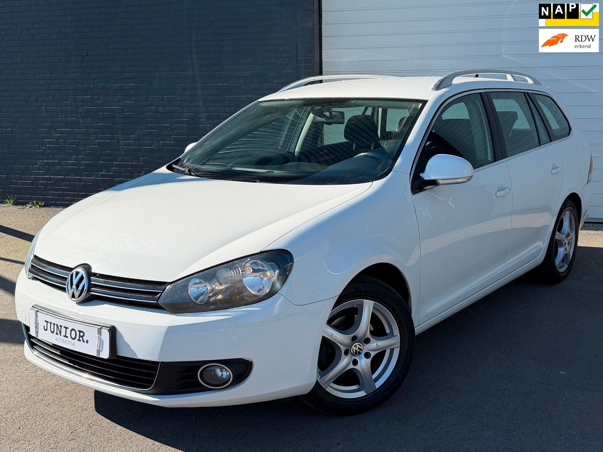 Volkswagen Golf Variant 1.6 TDI Highline BlueMotion NWEAPK/C, Auto's, Voorwielaandrijving, Euro 5, Gebruikt, Zwart