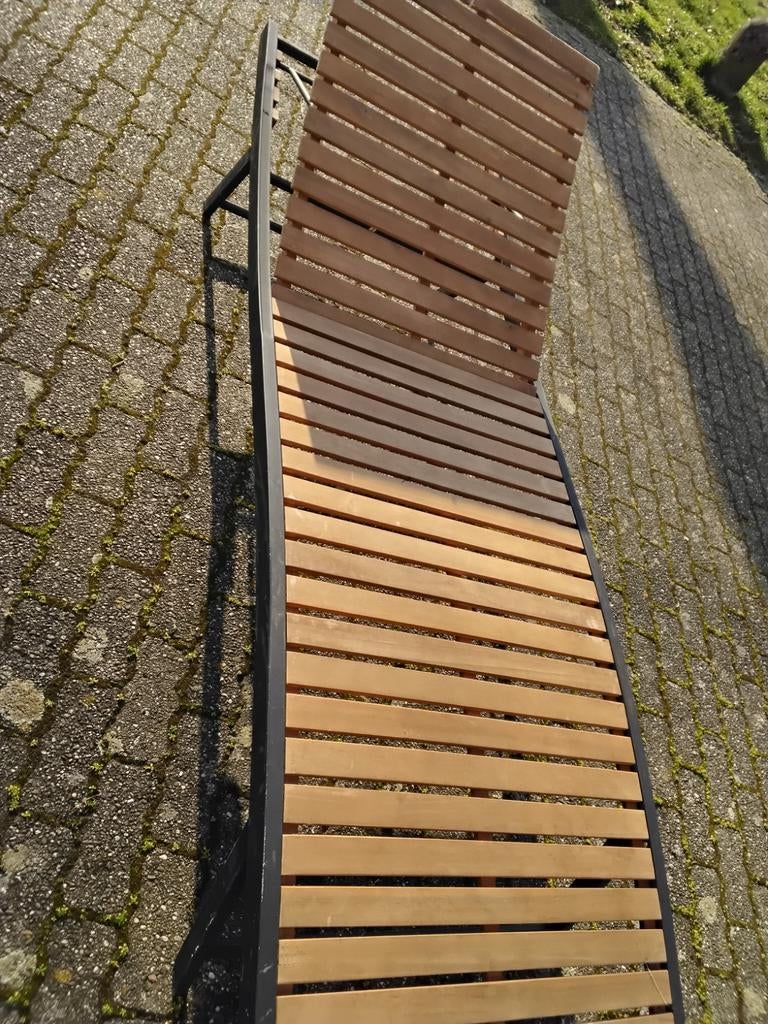 Houten ligbed jisk 60.00, Tuin en Terras, Ligbedden, Ophalen, Zo goed als nieuw, Hout, Verstelbaar