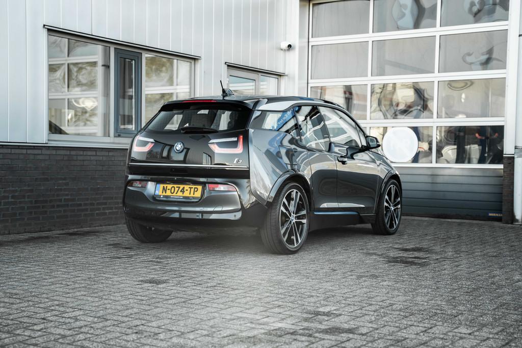 BMW i3 Business Edition 120Ah 42 kWh (bj 2022, automaat), Automaat, Achterwielaandrijving, 235 km, 170 pk