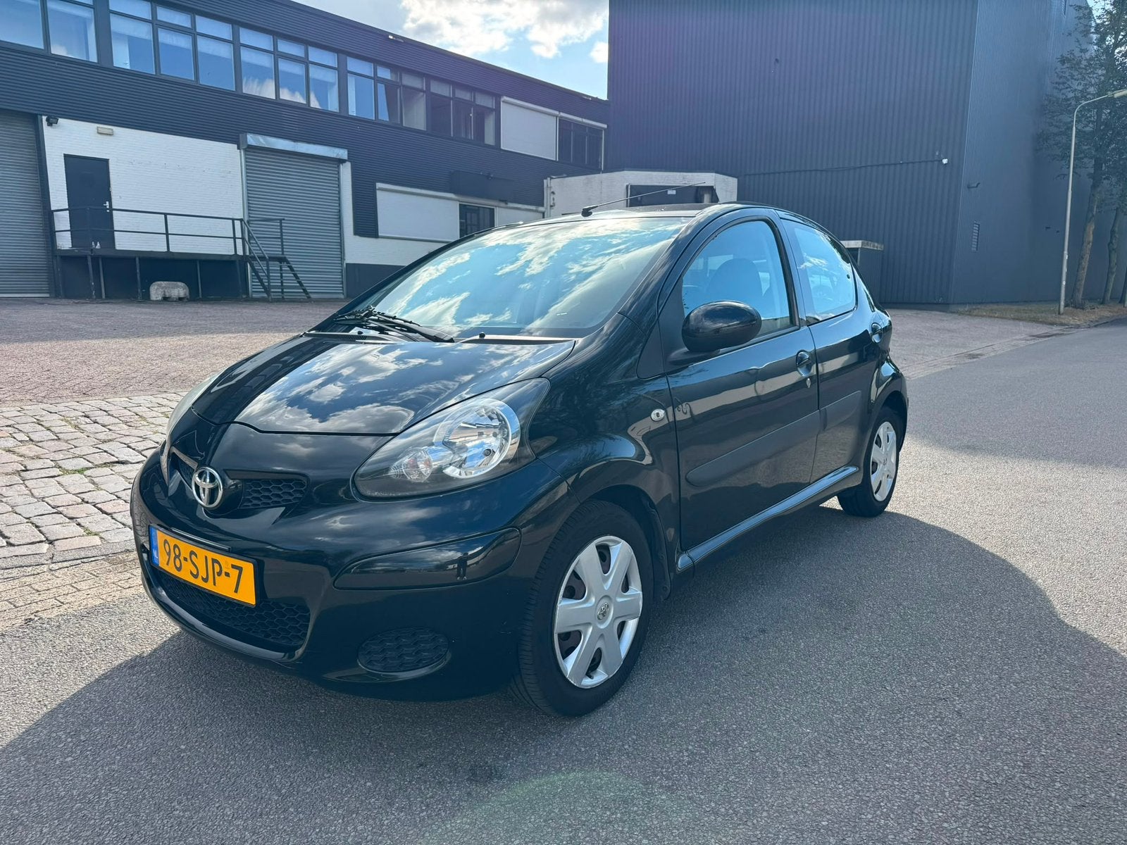Toyota Aygo 1.0 12V Comfort Navigator 2011 A/C Automaat Nap✅, Stof, USB, 4 stoelen, Origineel Nederlands