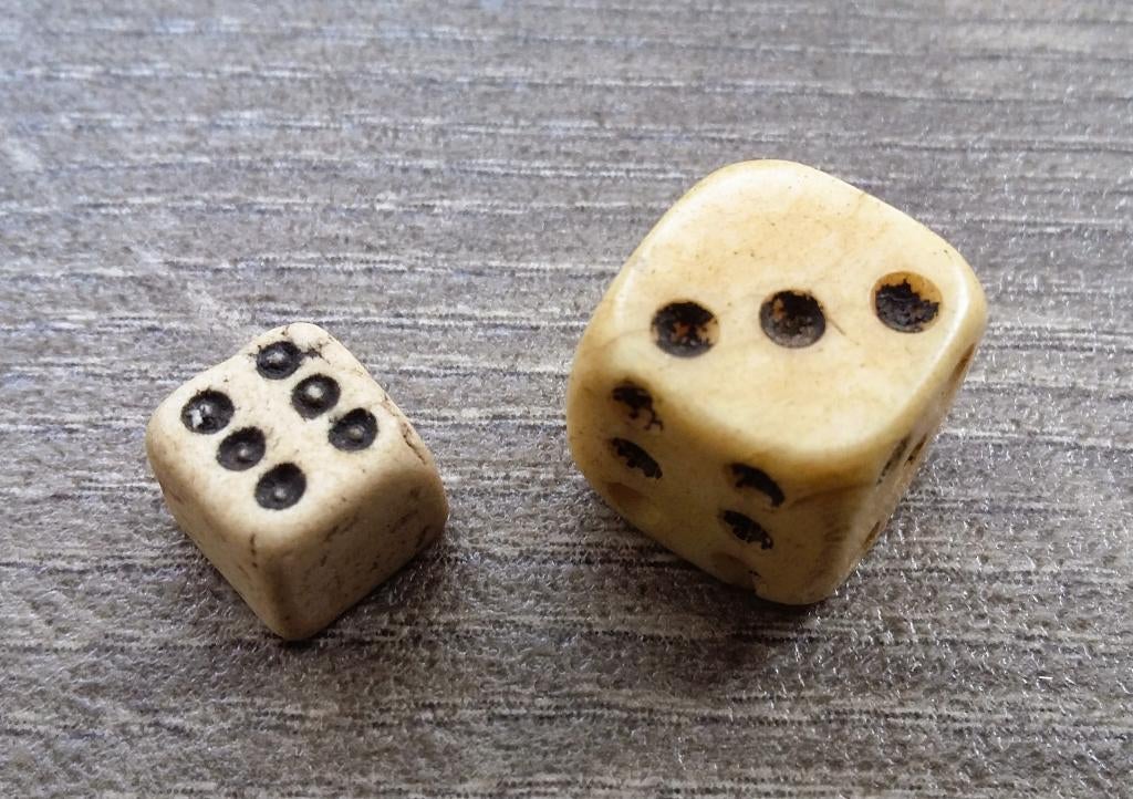 17 de eeuw Bodemvondst Been Benen Dobbelsteen Spel Trictrac
