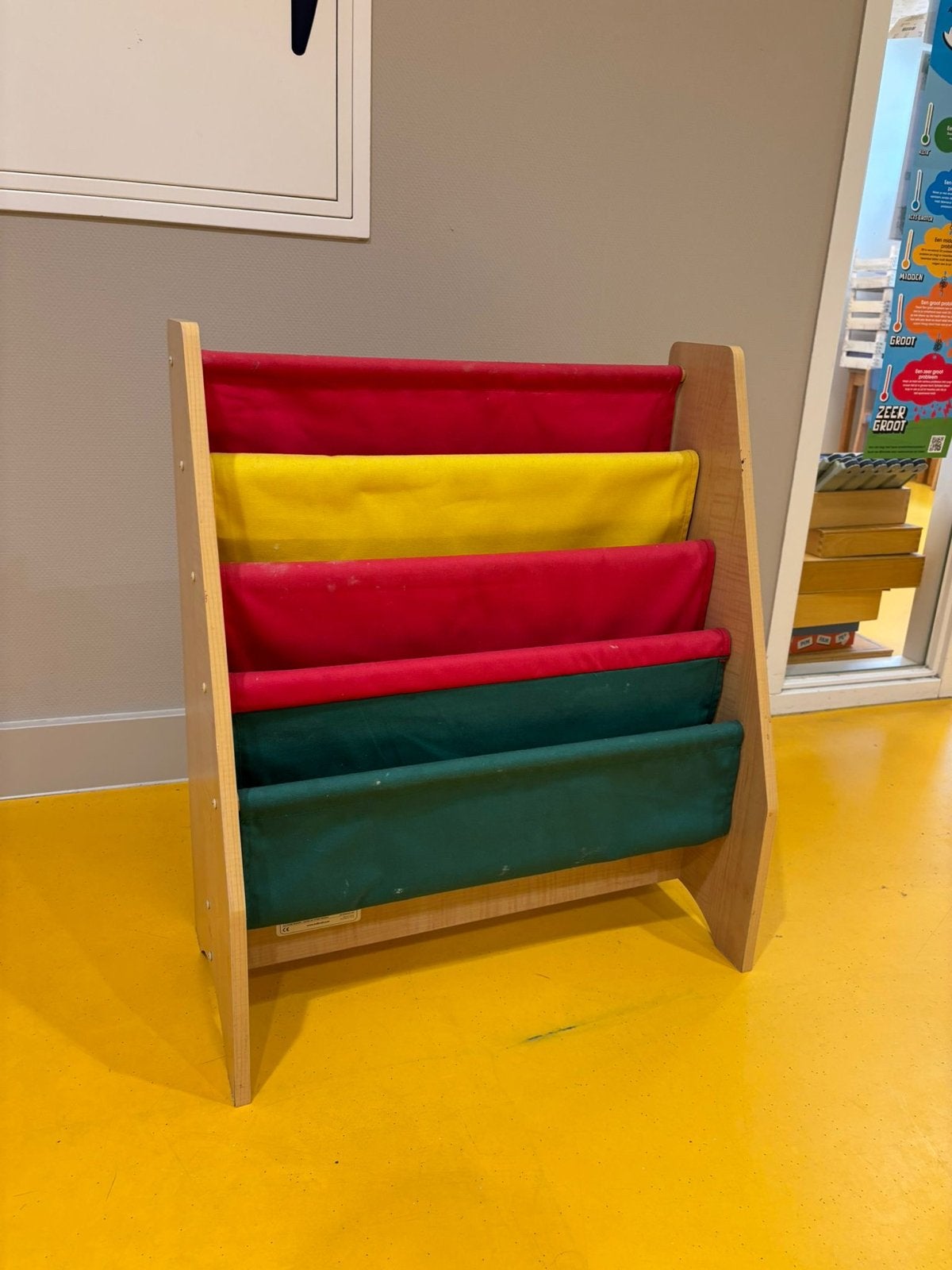 Boekenkastje voor kinderen - ideaal voor school of thuis, Ophalen, Met plank(en), Minder dan 50 cm, Gebruikt