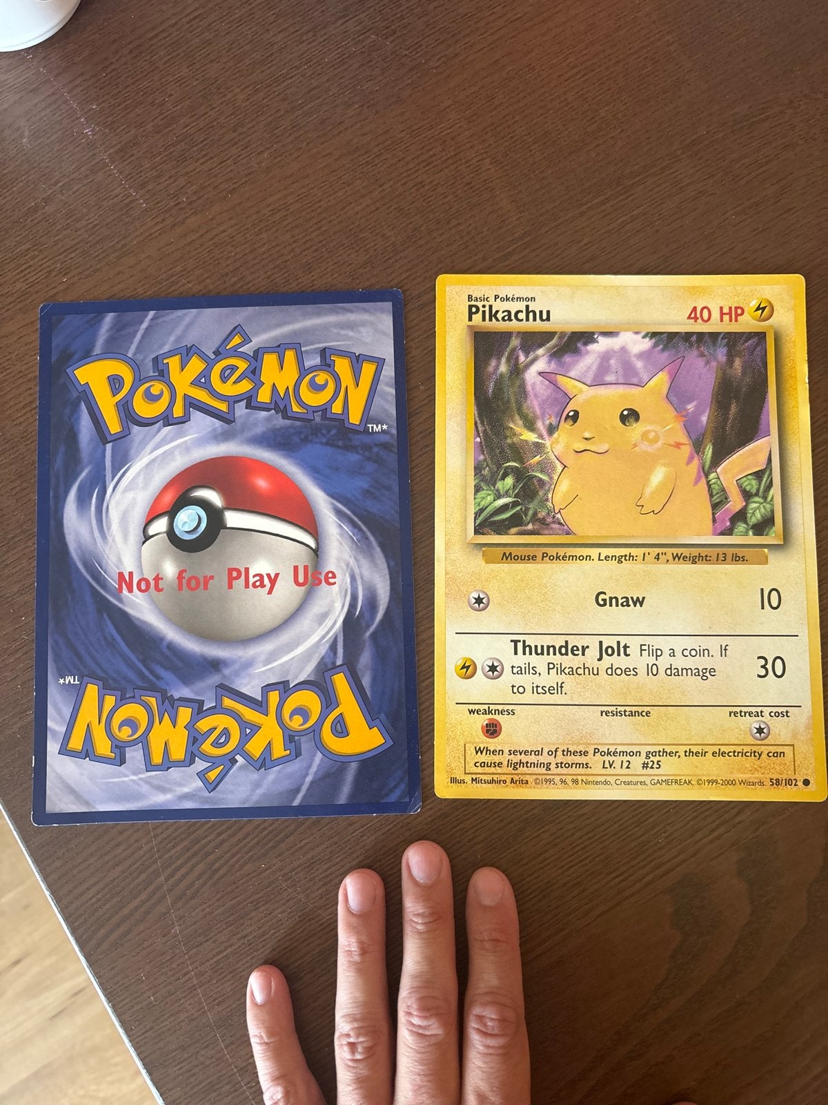 Pikachu Basis Pokémon Kaart - 1999-2000 Wizards 58/102, Hobby en Vrije tijd, Ophalen of Verzenden, Gebruikt, Losse kaart
