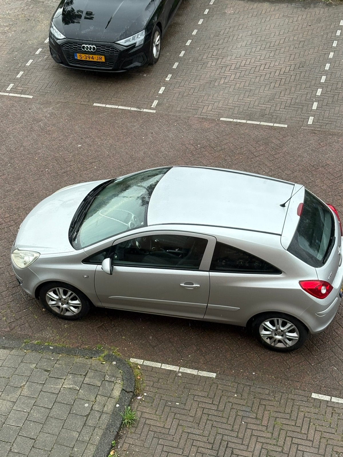 Opel Corsa 1.2 16V 3D WR 2006 Grijs, Auto's, Voorwielaandrijving, 450 kg, 40 €/maand, 4 cilinders
