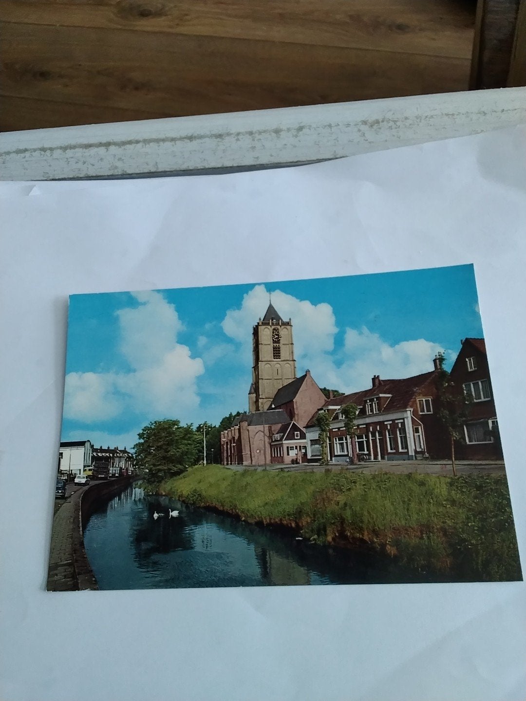 Oude ansichtkaart Tiel met kerk en gracht, Ophalen of Verzenden, 1960 tot 1980, Gelopen, Gelderland