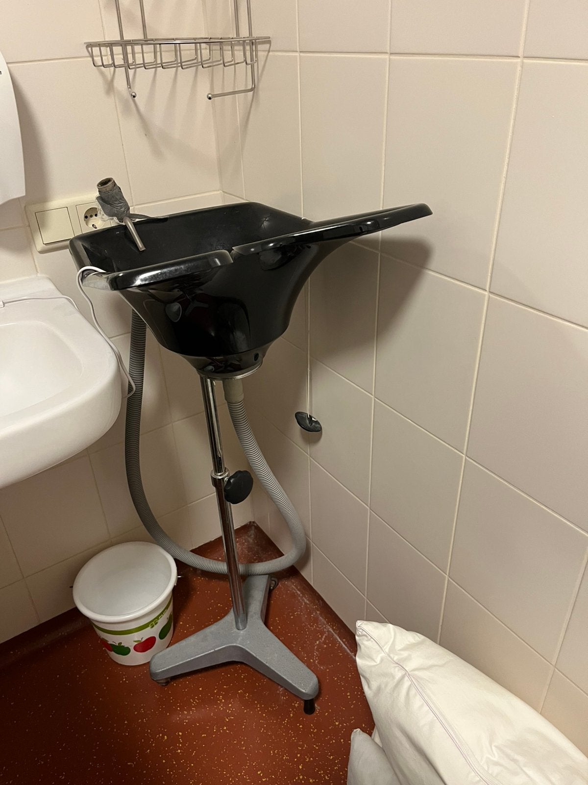 Kappers wasbak voor thuis, Ophalen