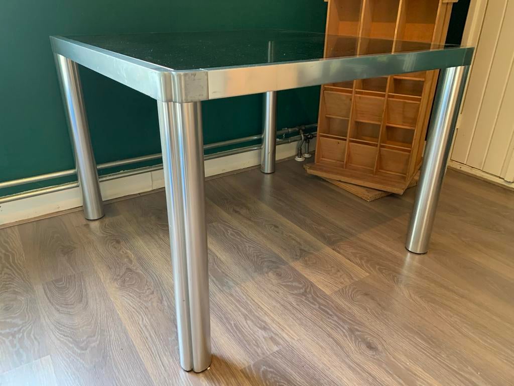 Design eettafel Artifort - Vierkant met glazen blad., Huis en Inrichting, Tafels | Eettafels, Gebruikt, 50 tot 100 cm, Vier personen