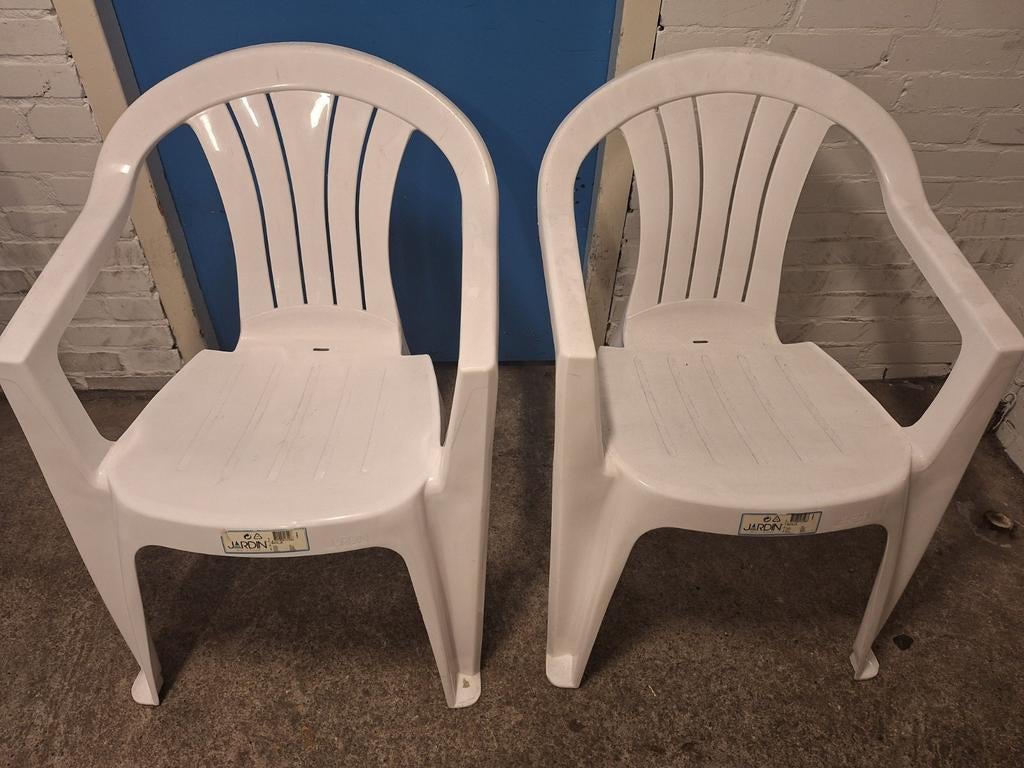 4 witte hard plastic tuinstoelen, Tuin en Terras, Tuinstoelen, Ophalen, Plastic