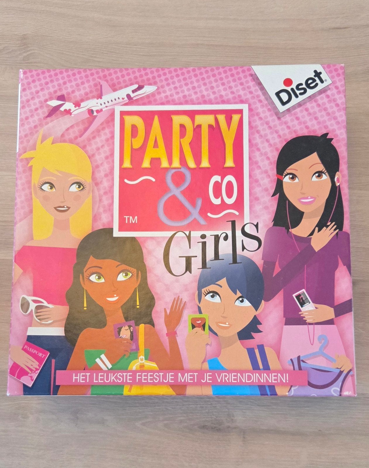 Party & Co Girls - Het leukste feestje met je vriendinnen!, Drie of vier spelers, Ophalen, Zo goed als nieuw, Diset