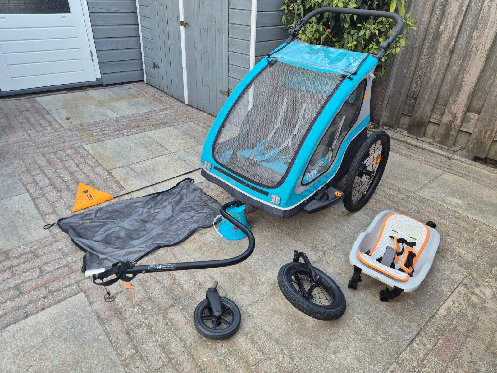 Yepp Fietskar met twee wielen en baby schaaltje, Ophalen, Gebruikt, Yepp, Opvouwbaar