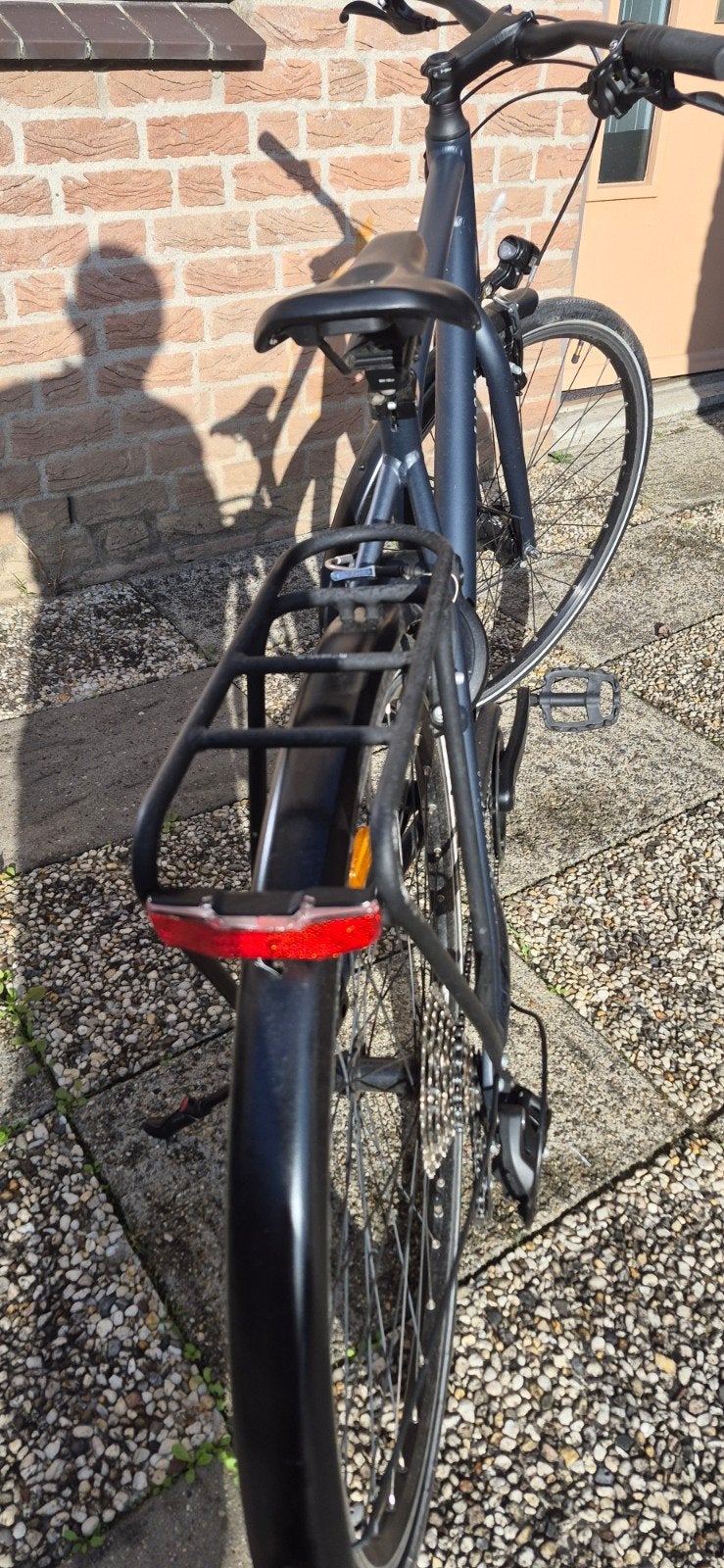 Nette stadsfiets met versnellingen en bagagedrager, Fietsen en Brommers, Velgrem, Versnellingen, Zo goed als nieuw, 53 tot 57 cm